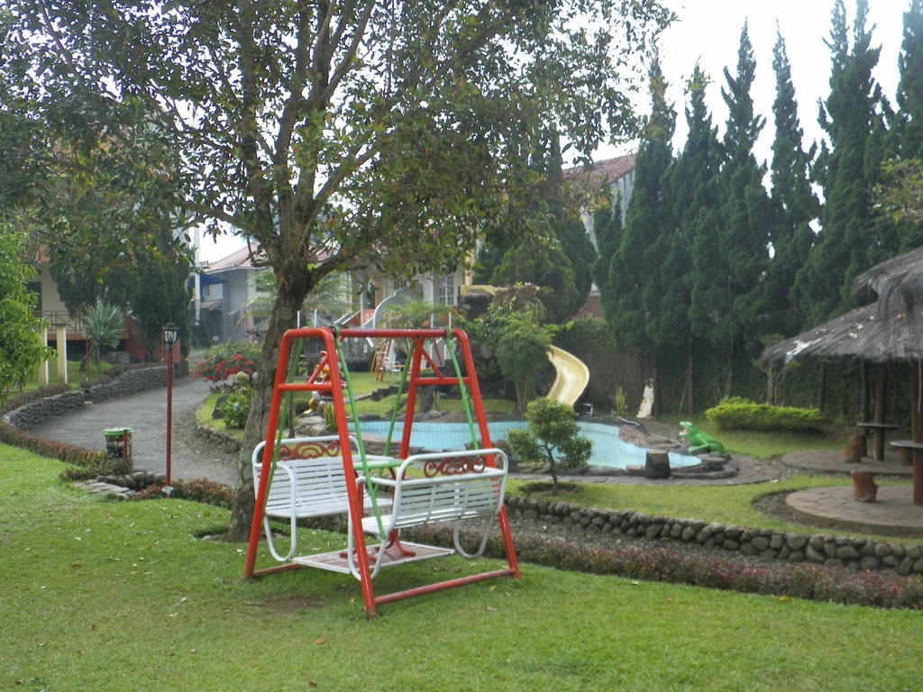 Hotel Puspa Sari Redpartner Ciater Exterior foto