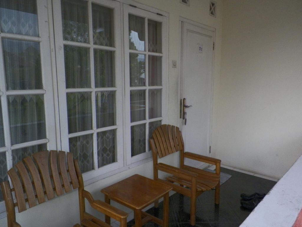 Hotel Puspa Sari Redpartner Ciater Habitación foto