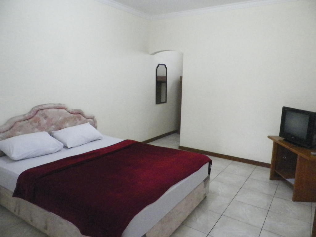 Hotel Puspa Sari Redpartner Ciater Habitación foto